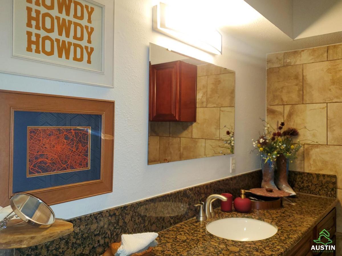 Austin Uncommon Room Rentals Bagian luar foto