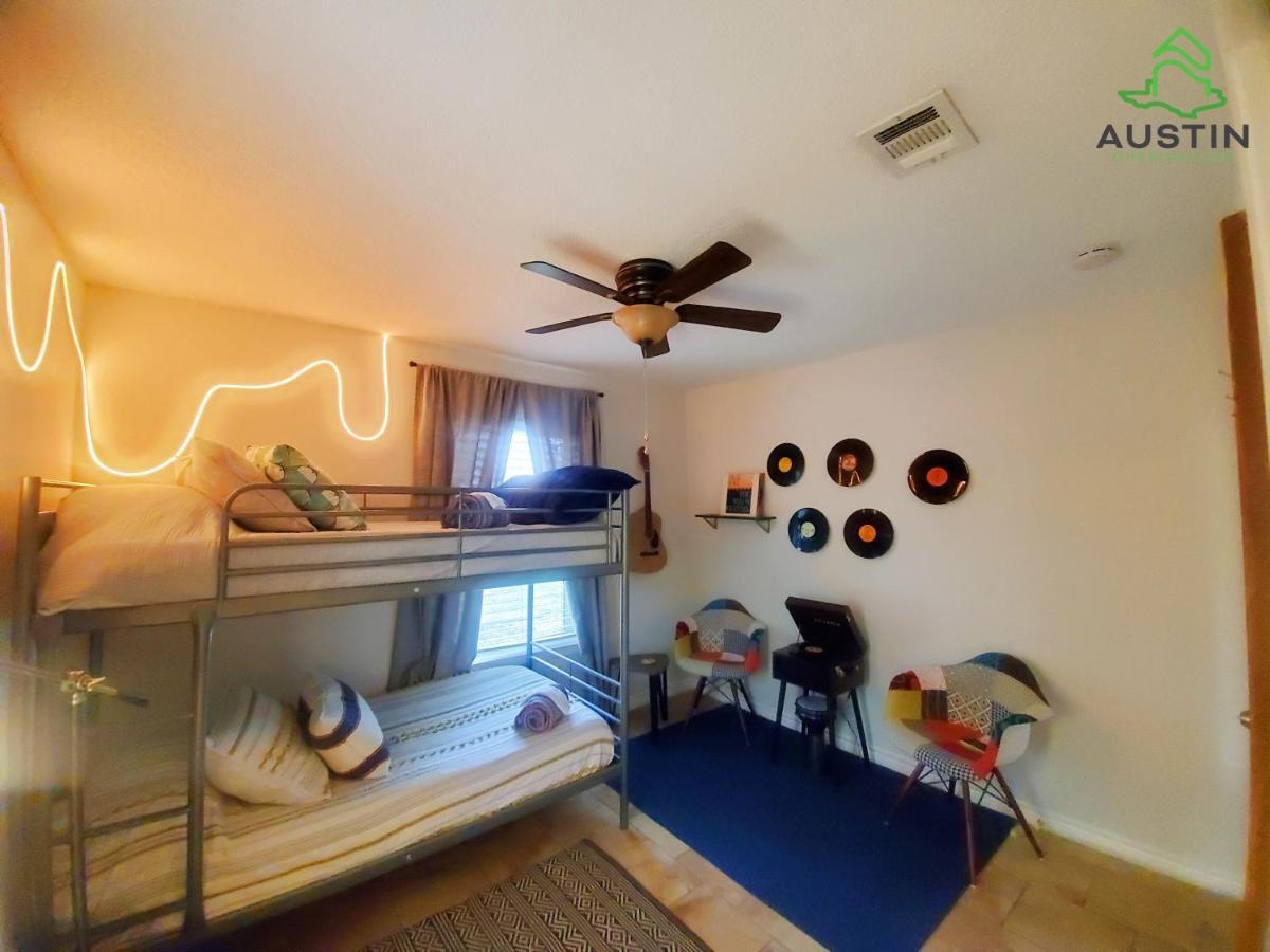 Austin Uncommon Room Rentals Bagian luar foto